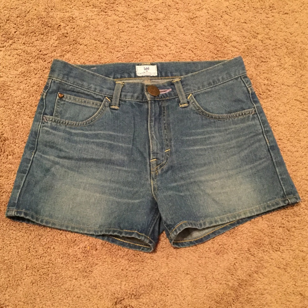 【Lee】❤︎ Lovely ❤︎ Denim shorts